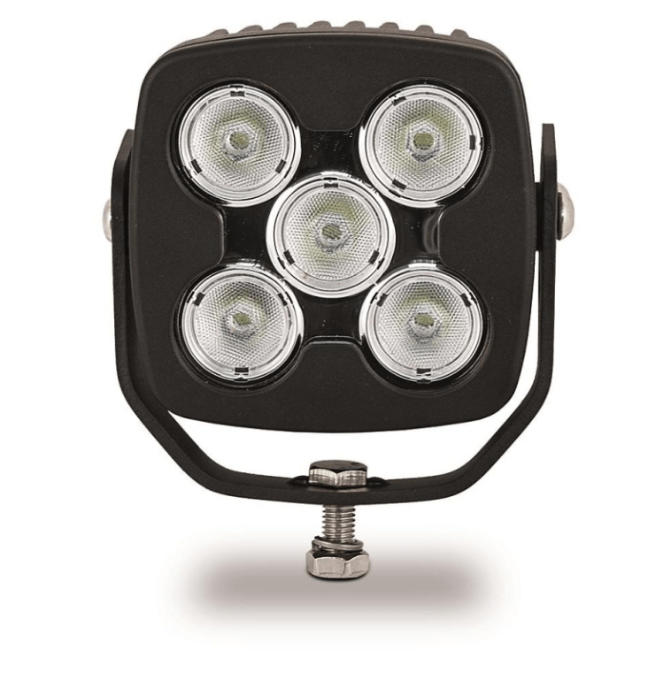 faros de trabajo led en el campo