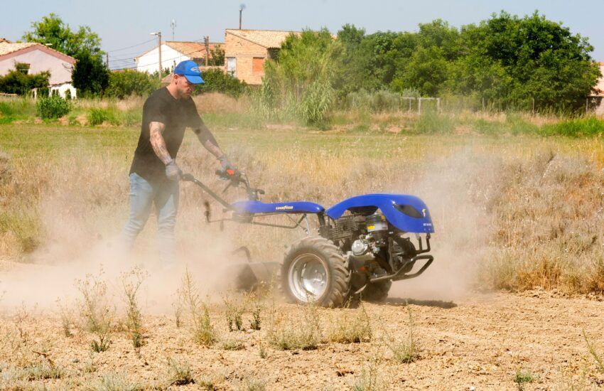 uso y mantenimiento de motocultores