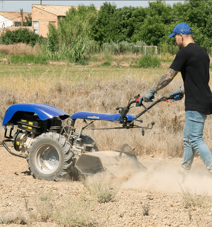 proyectos de jardinería con un motocultor